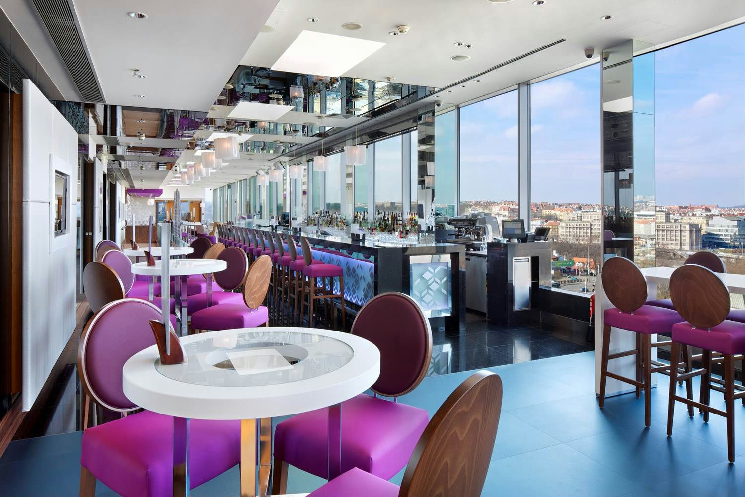 Cloud 9 Sky Bar