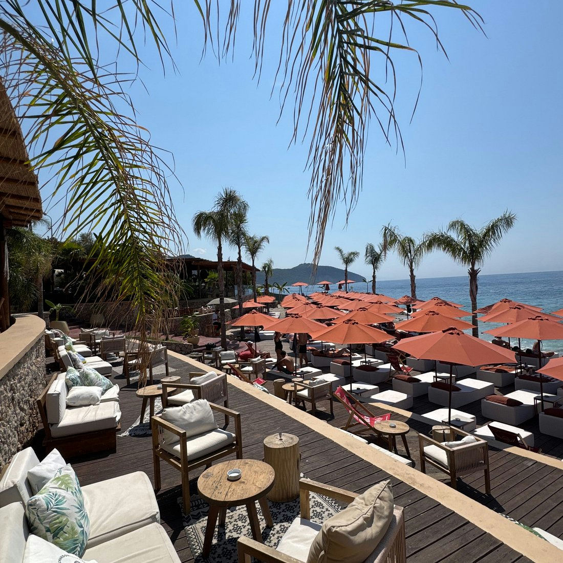 Flow Beach Club