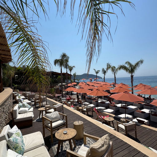 Flow Beach Club