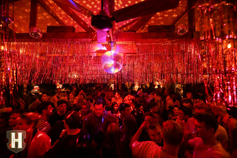 Harringtons Cocktail Lounge
