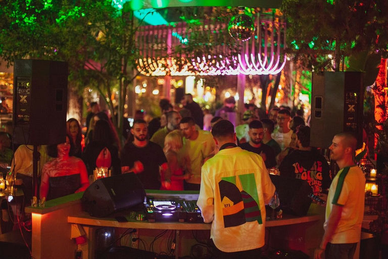 Millennium Garden Lounge