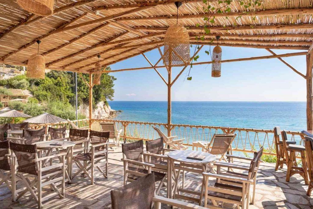 Navagos Beach Bar