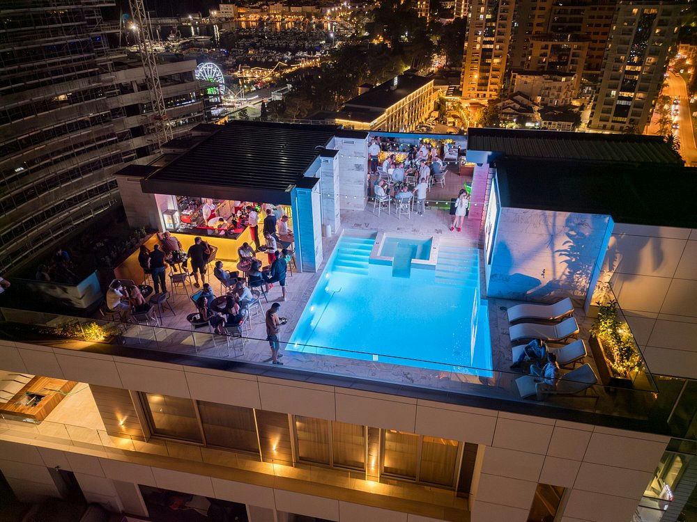 504 Rooftop Cocktail Bar