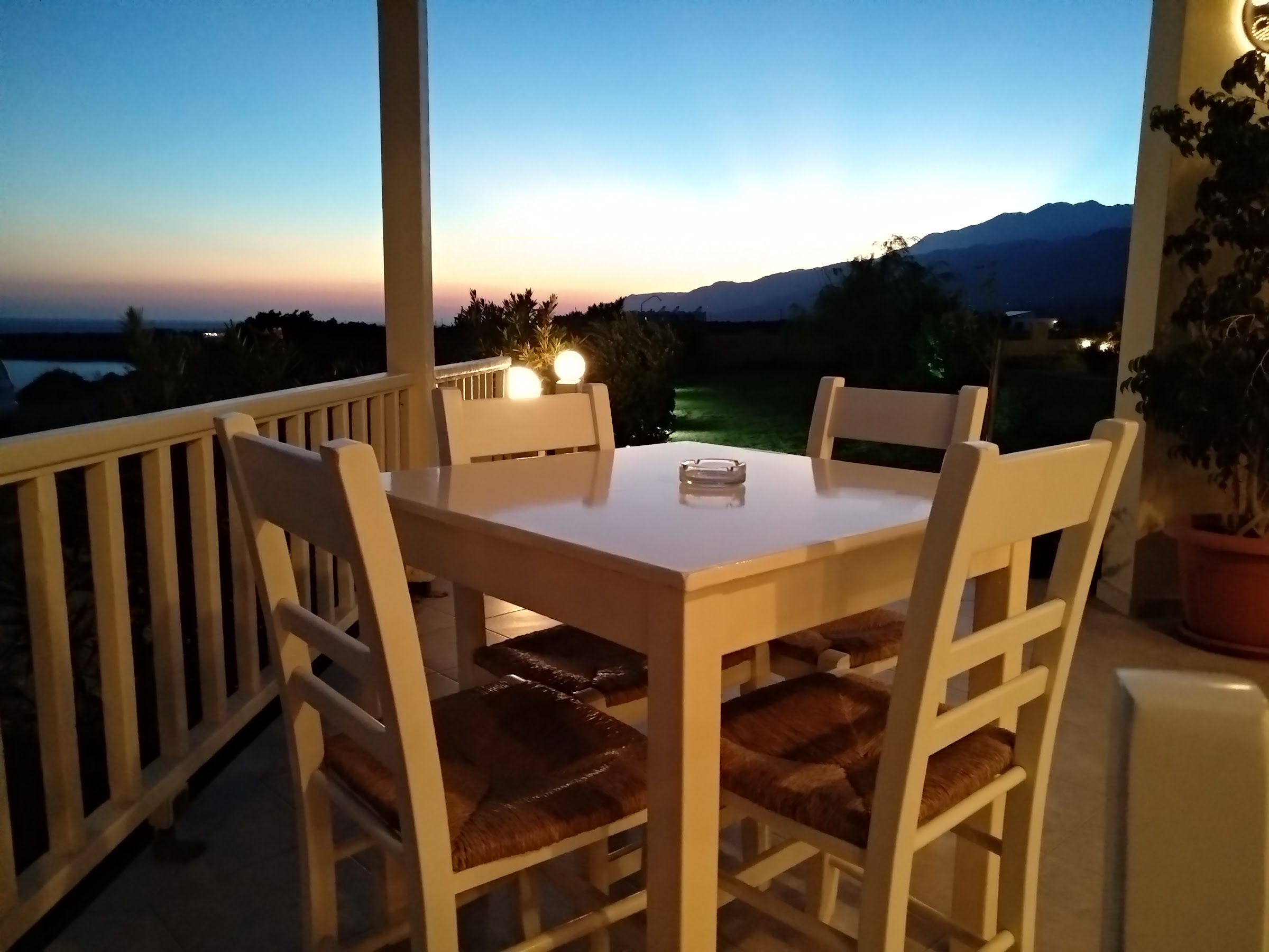 Argilos Taverna, a restaurant in Crete, Greece — photo 1