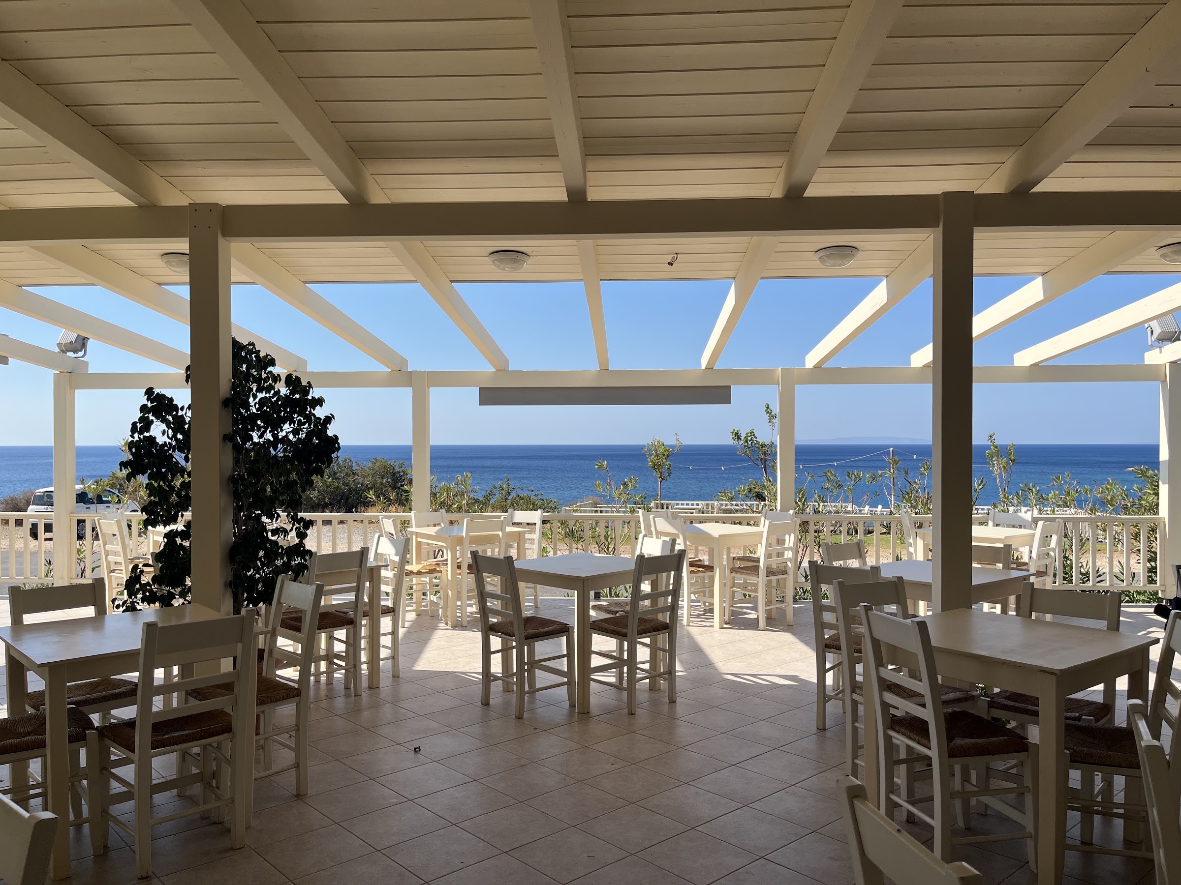 Argilos Taverna, a restaurant in Crete, Greece — photo 3