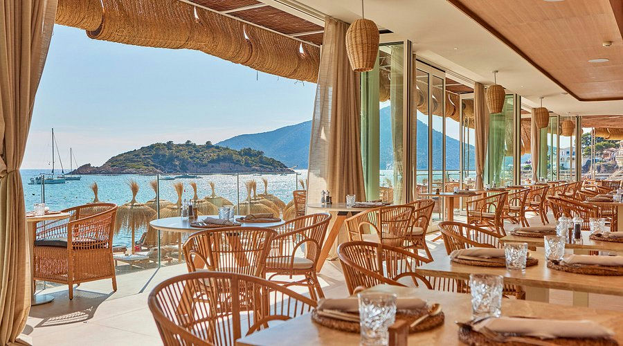 Aqua Beach Club
