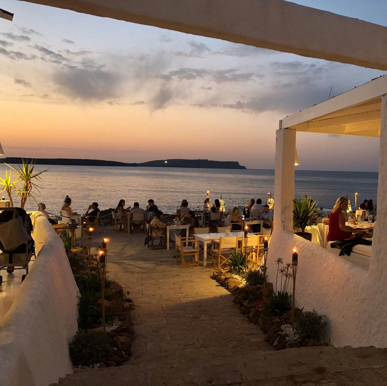Isabella Beach Club