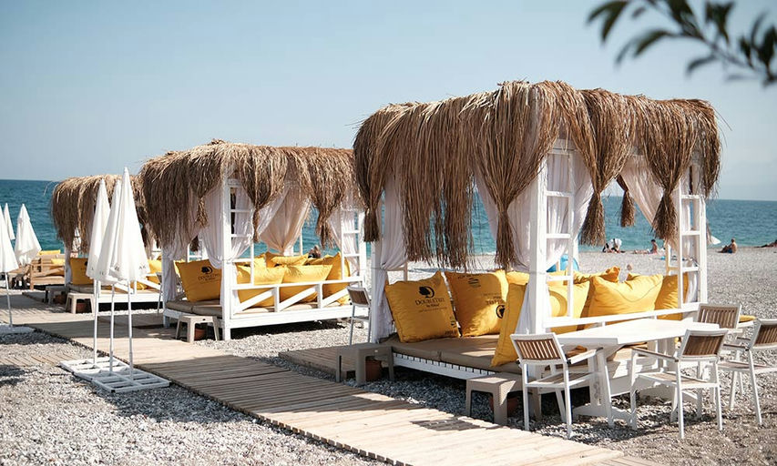 Çakıl Beach Club
