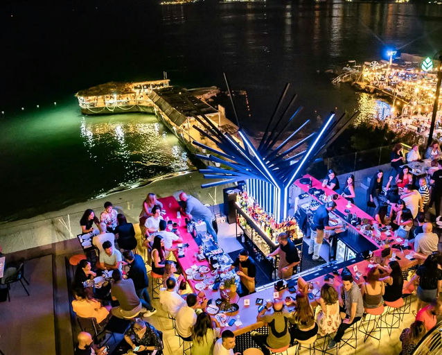 Gradient Restaurant Lounge