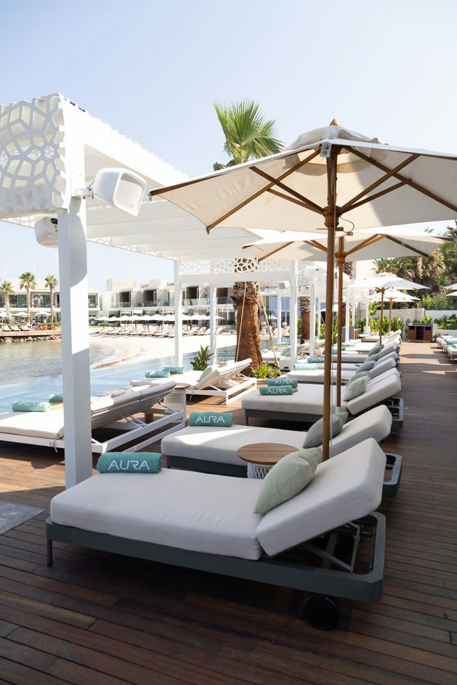 Aura Beach