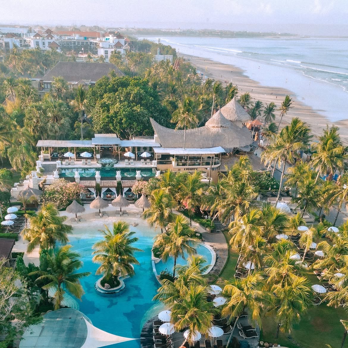 Azul Beach Club, a restaurant in Bali, Indonesia — photo 1