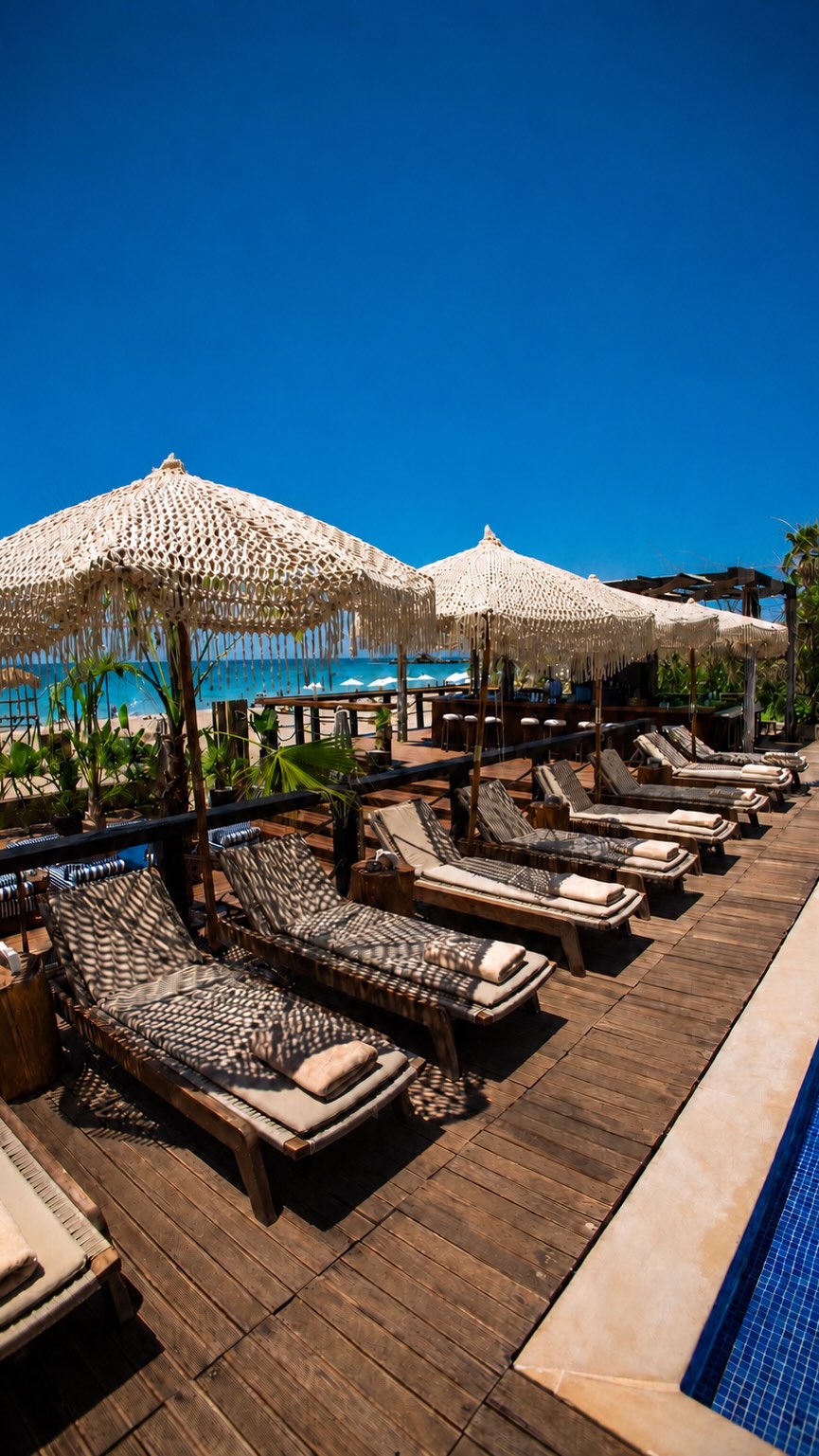 Video 7 from Bar Du Port Beach