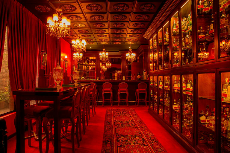 Bar Red Room