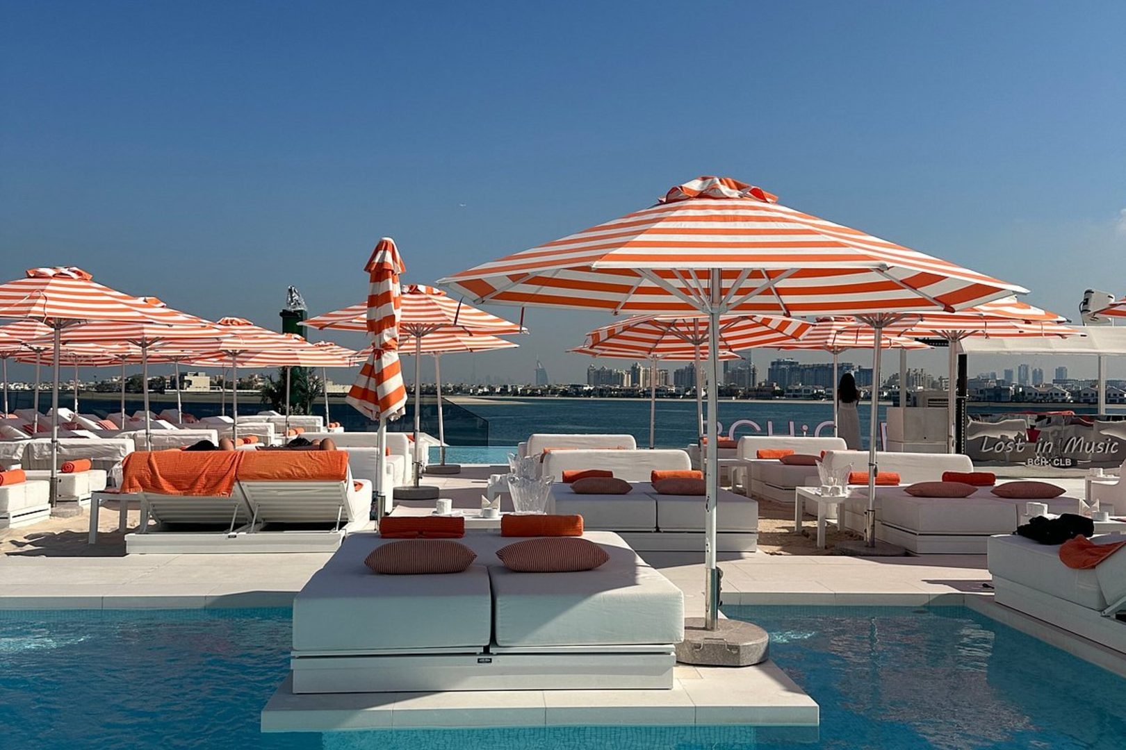 BCH:CLB at W Hotel, a restaurant in Dubai, UAE — photo 4