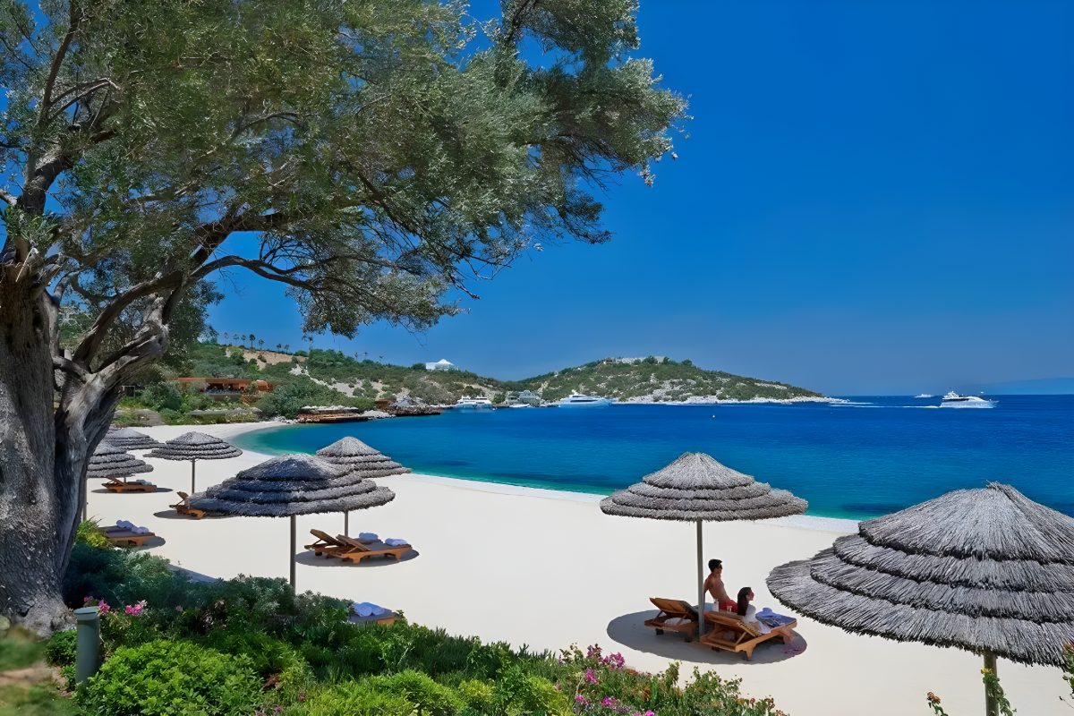 Blue Beach Club, a restaurant in Bodrum, Turkey — photo 1