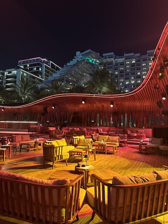 Bohemia Beach Club at FIVE , a beach club in Dubai, UAE — photo 2