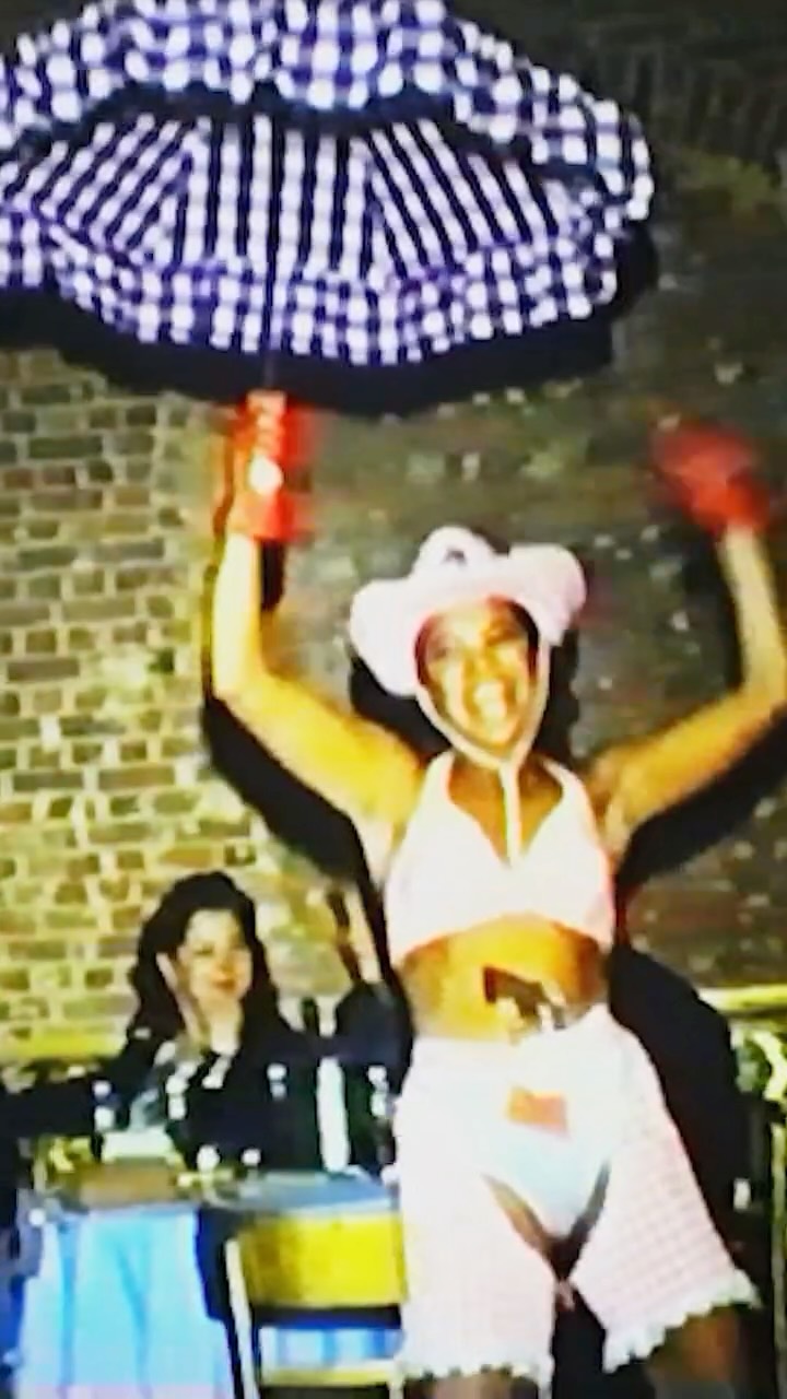Video 3 from Café d'Anvers