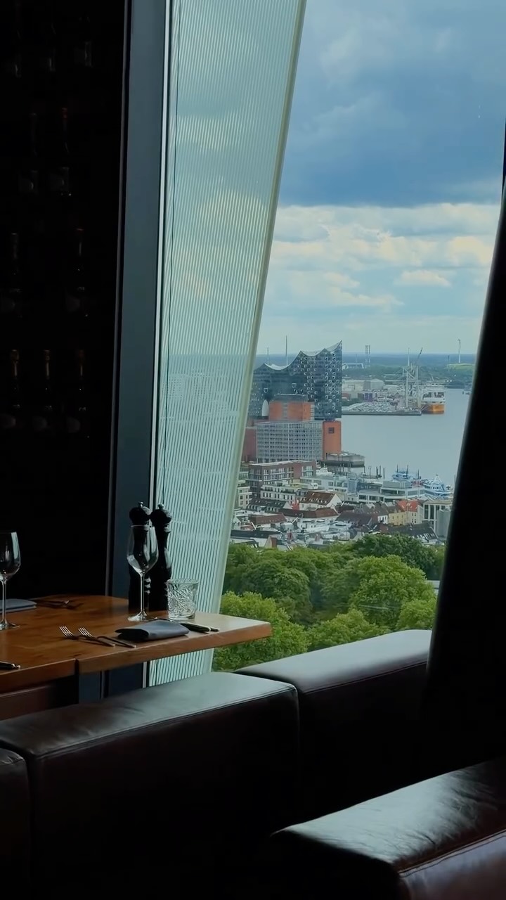 Video 8 from Clouds Heaven’s Bar & Kitchen