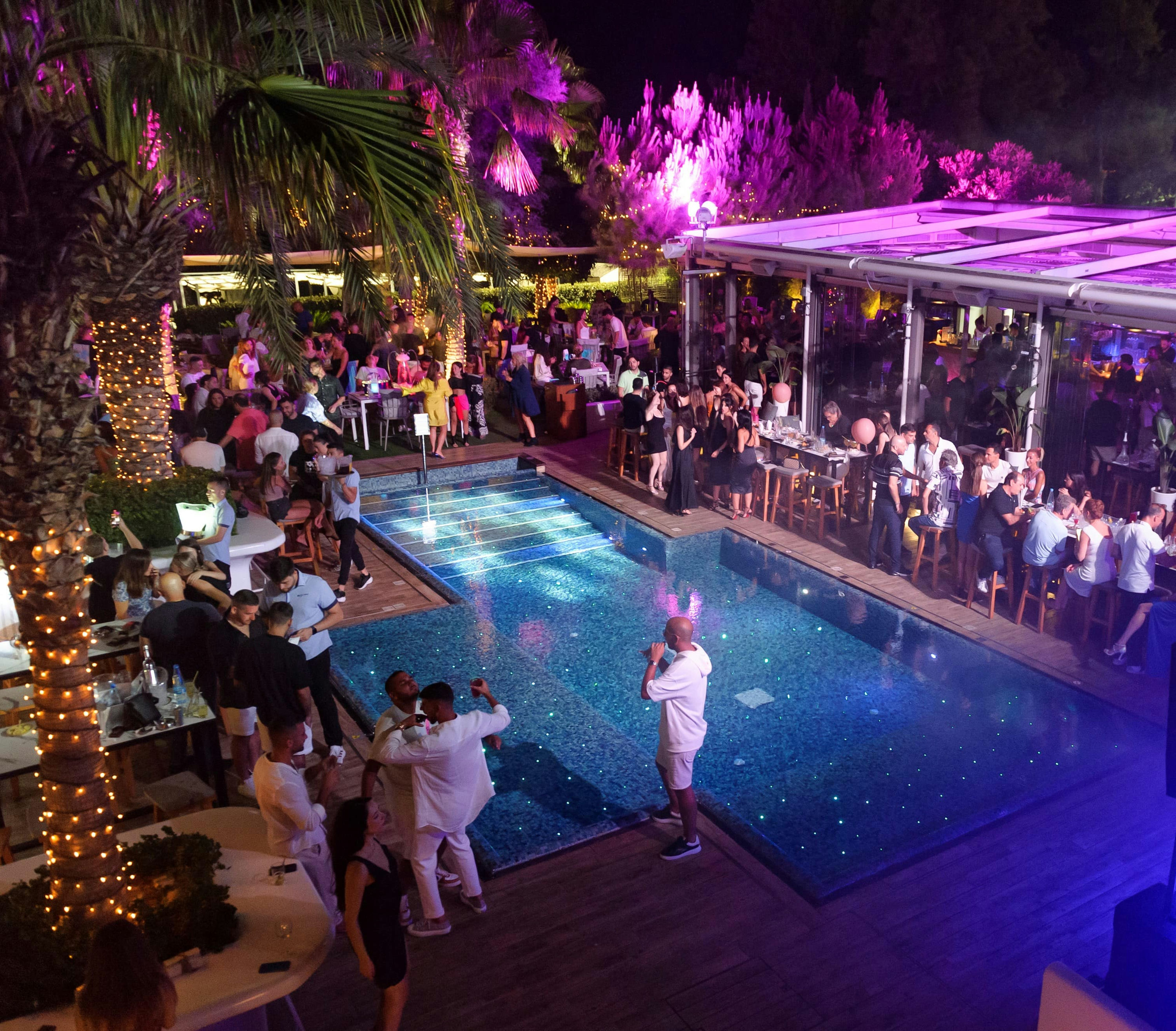 Columbia Beach Club