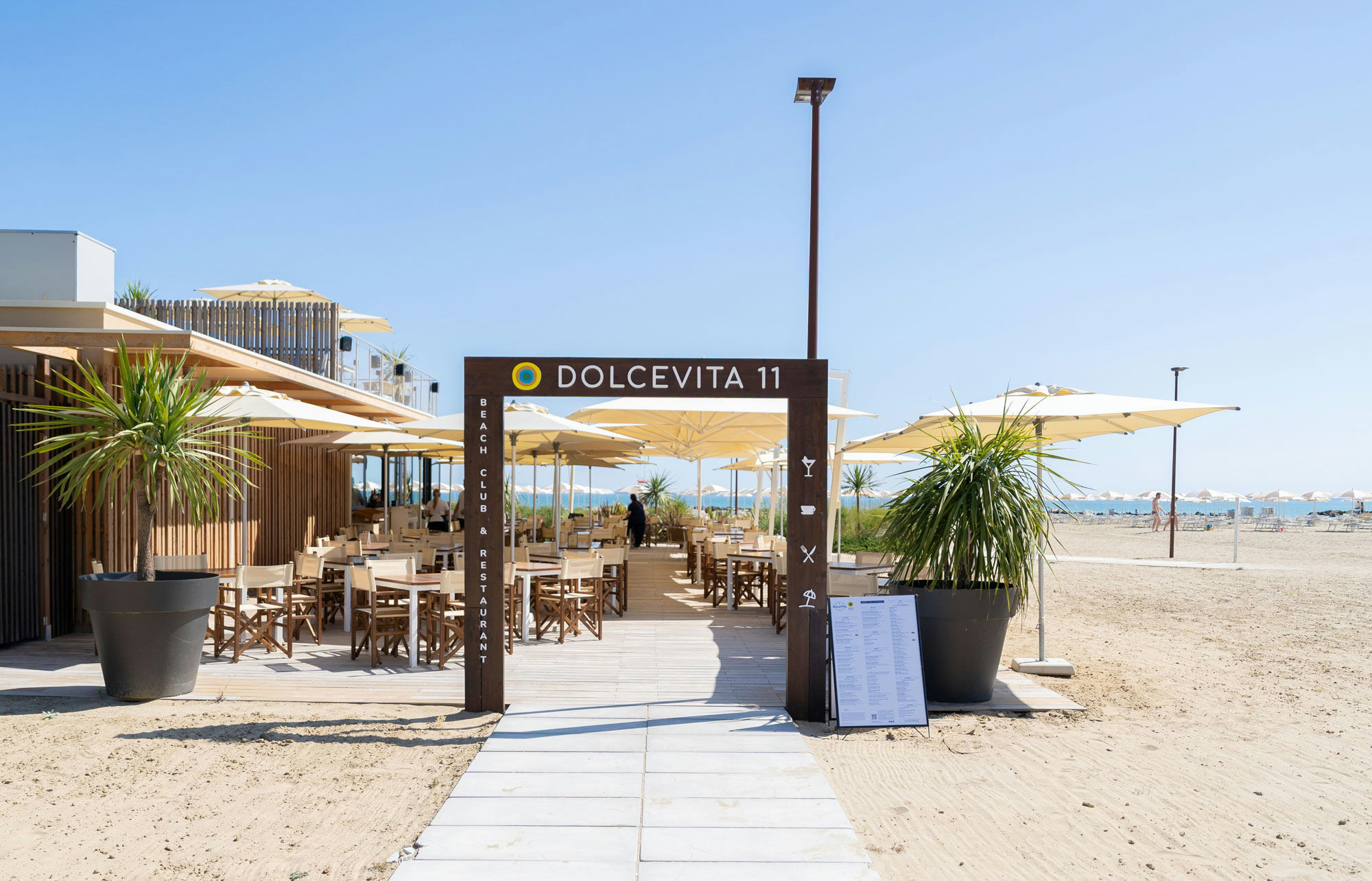 Dolcevita 11 Beach Club