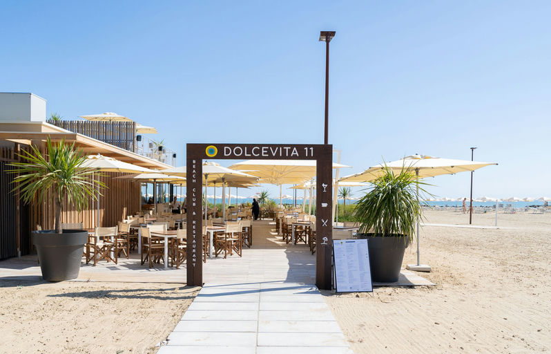 Dolcevita 11 Beach Club