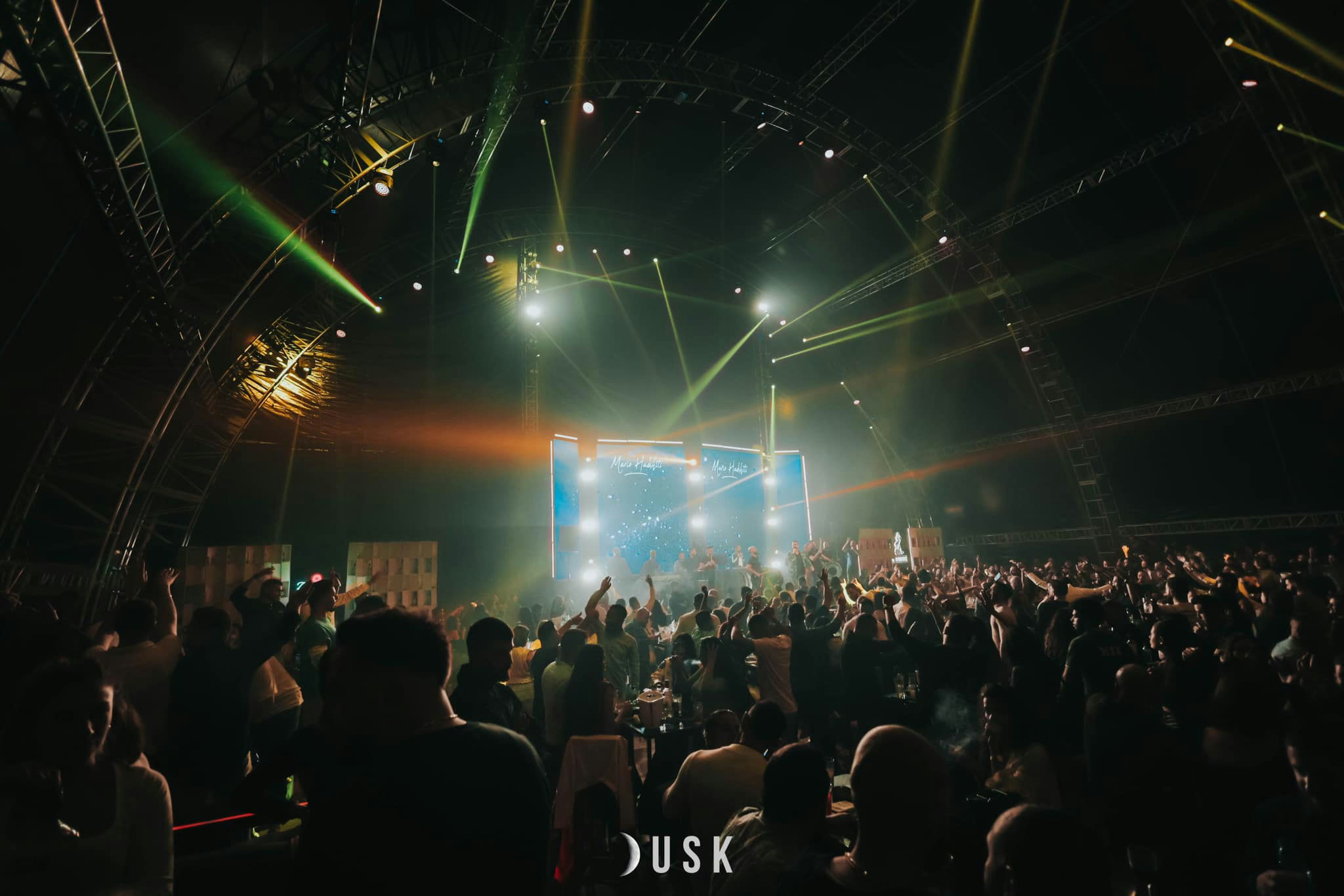 Dusk The Club