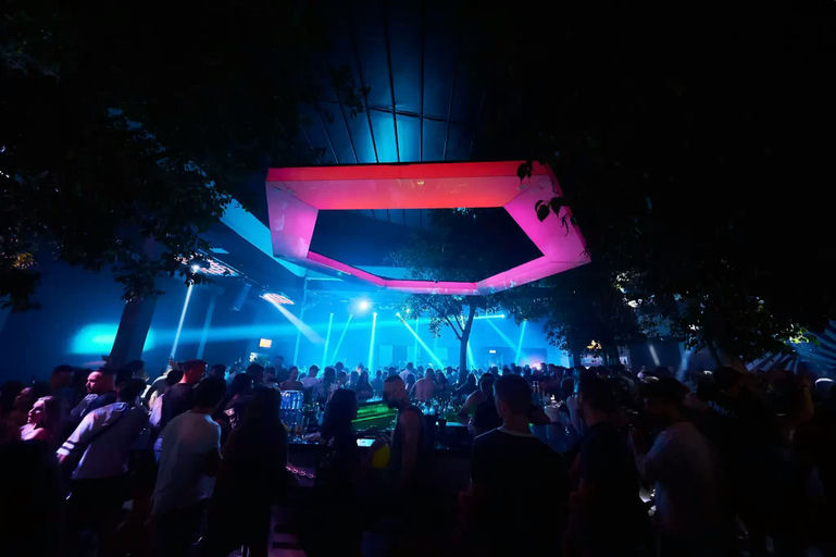 Encore Club