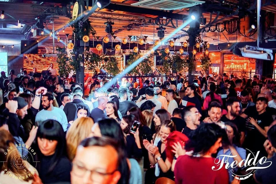 Freddo Bar & Lounge