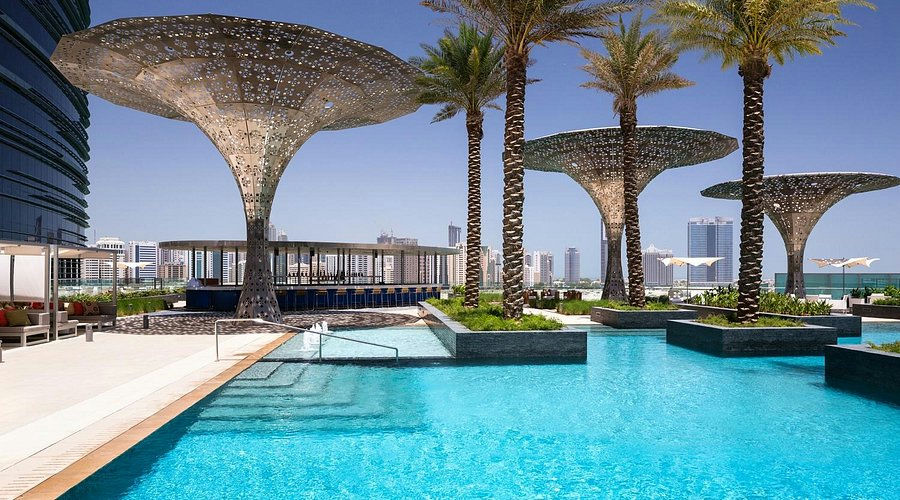 Glo at Rosewood Hotel