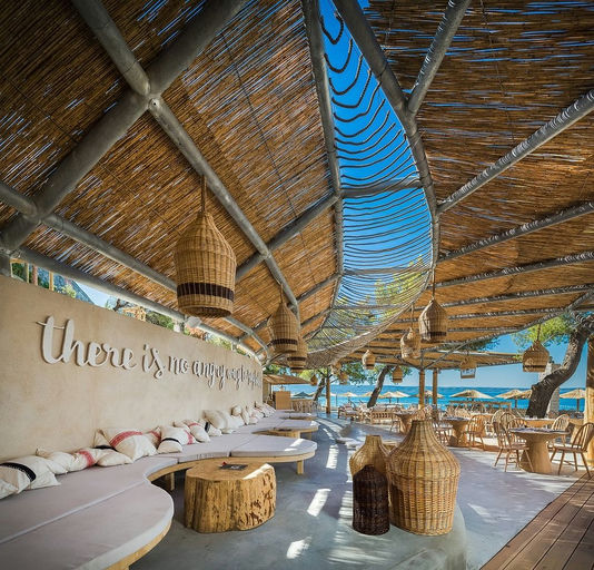 Gooshter Beach Club