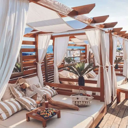 Joe’s Beach Lounge & Bar