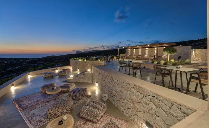 L'ete Sunset Bar