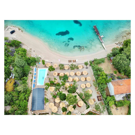 La Banya Beach Club