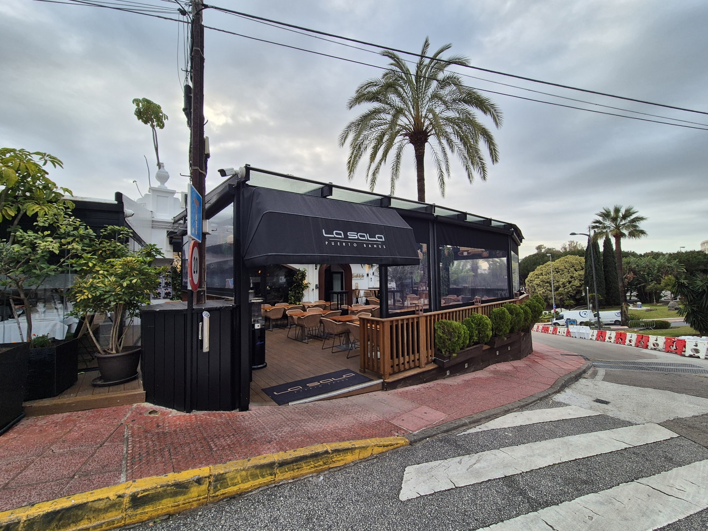La Sala Puerto Banús, a restaurant in Marbella, Spain — photo 1