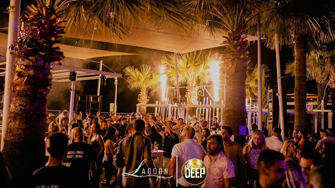 Lagoon VIP Beach Bar