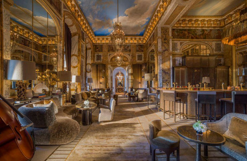 Les Ambassadeurs Bar at Crillon Hotel 