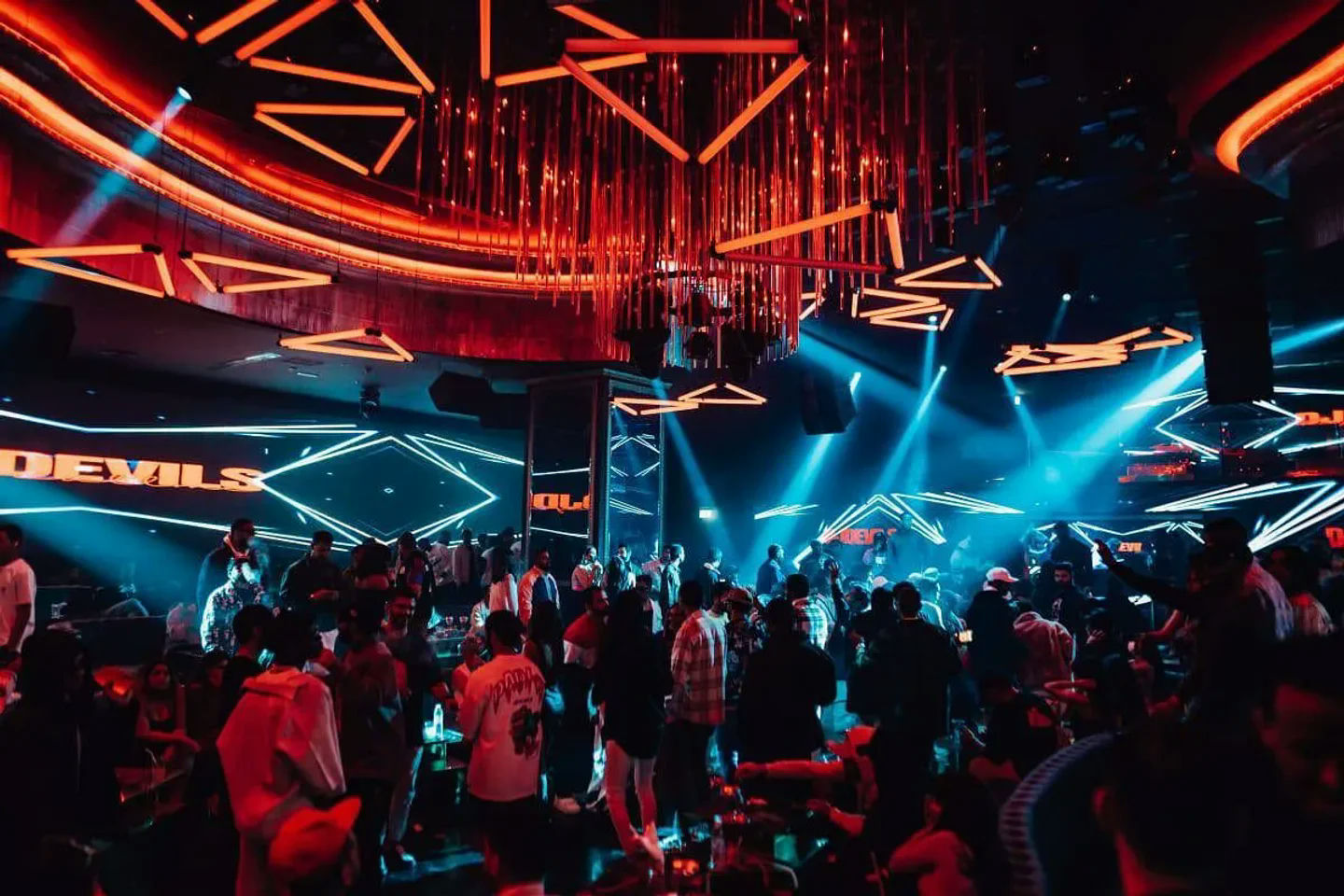 Les Etoiles Night Club