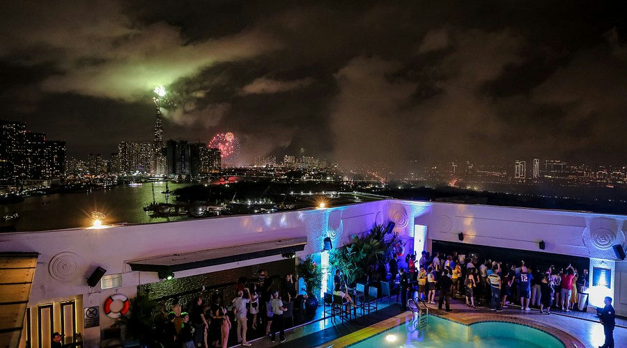 Liquid Sky Bar