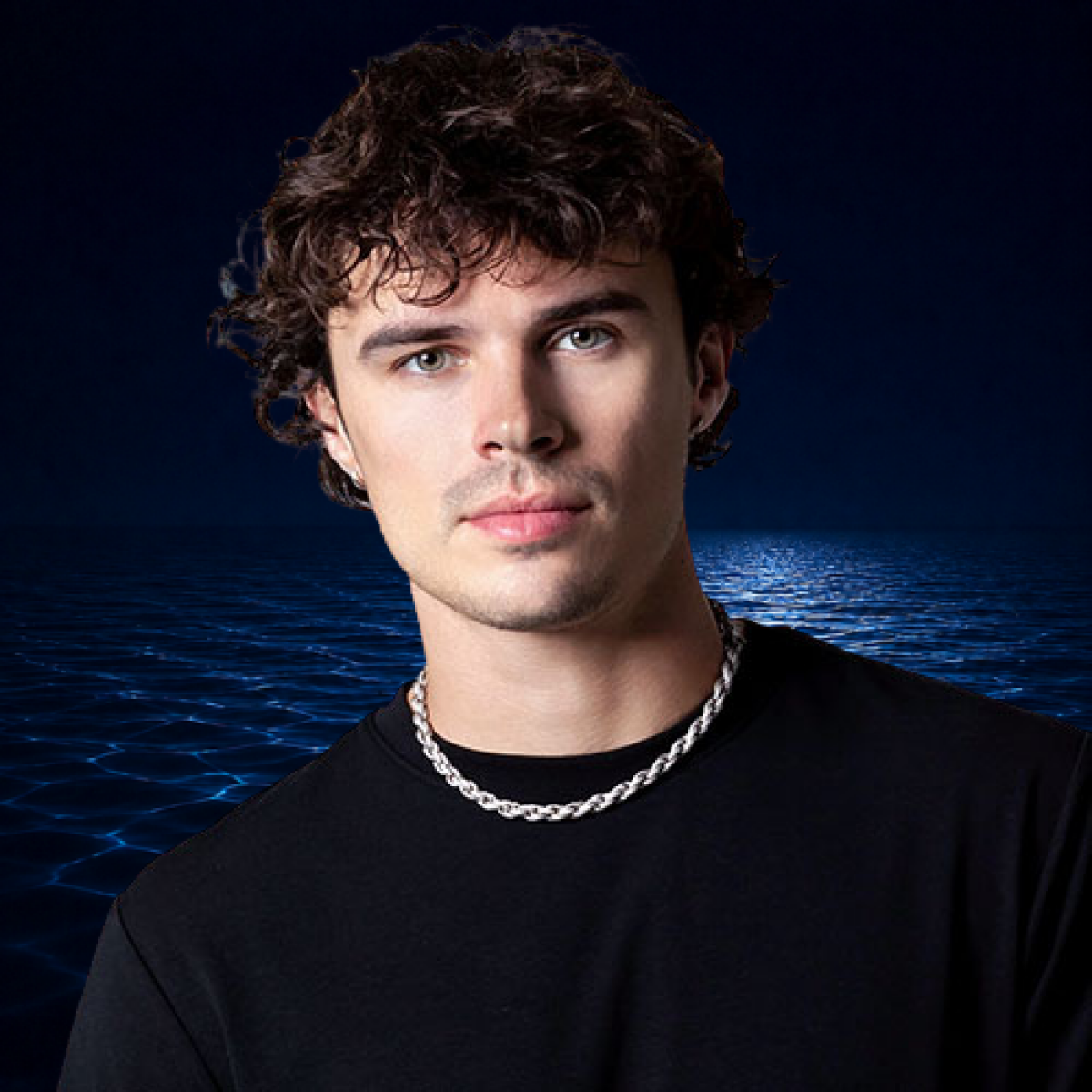LIV Beach at Night: Nic Vans w Arden Jones