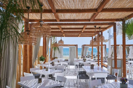 Lush Beach Bar Resto