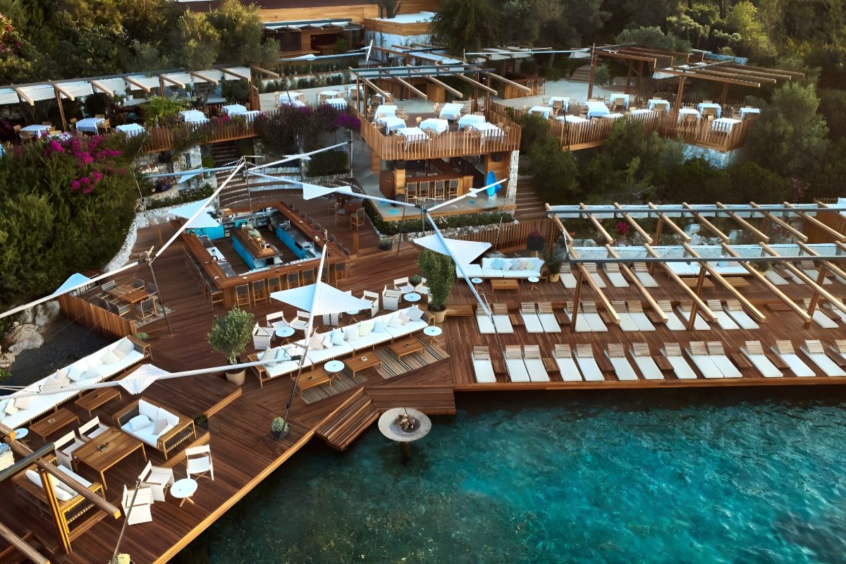 Macakizi Hotel Beachclub, a restaurant in Bodrum, Turkey — photo 1