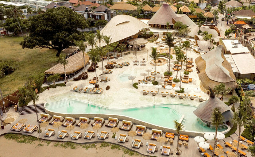 Mar Beach Club