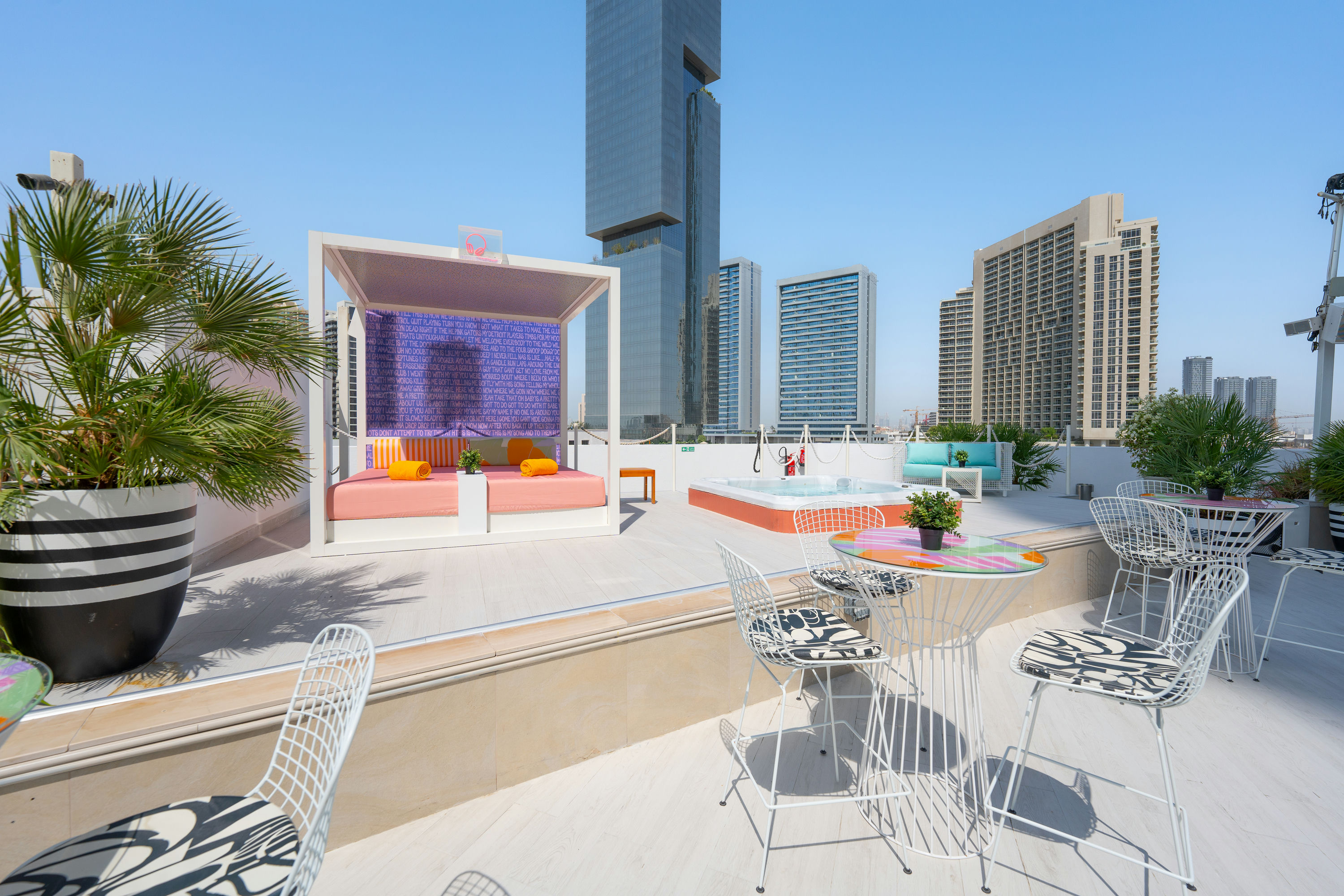 Mimi's Pool Club at FIVE, a pool club in Dubai, UAE — photo 2