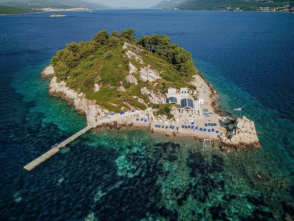 Moro Beach Club