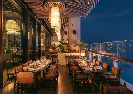 Mott 32