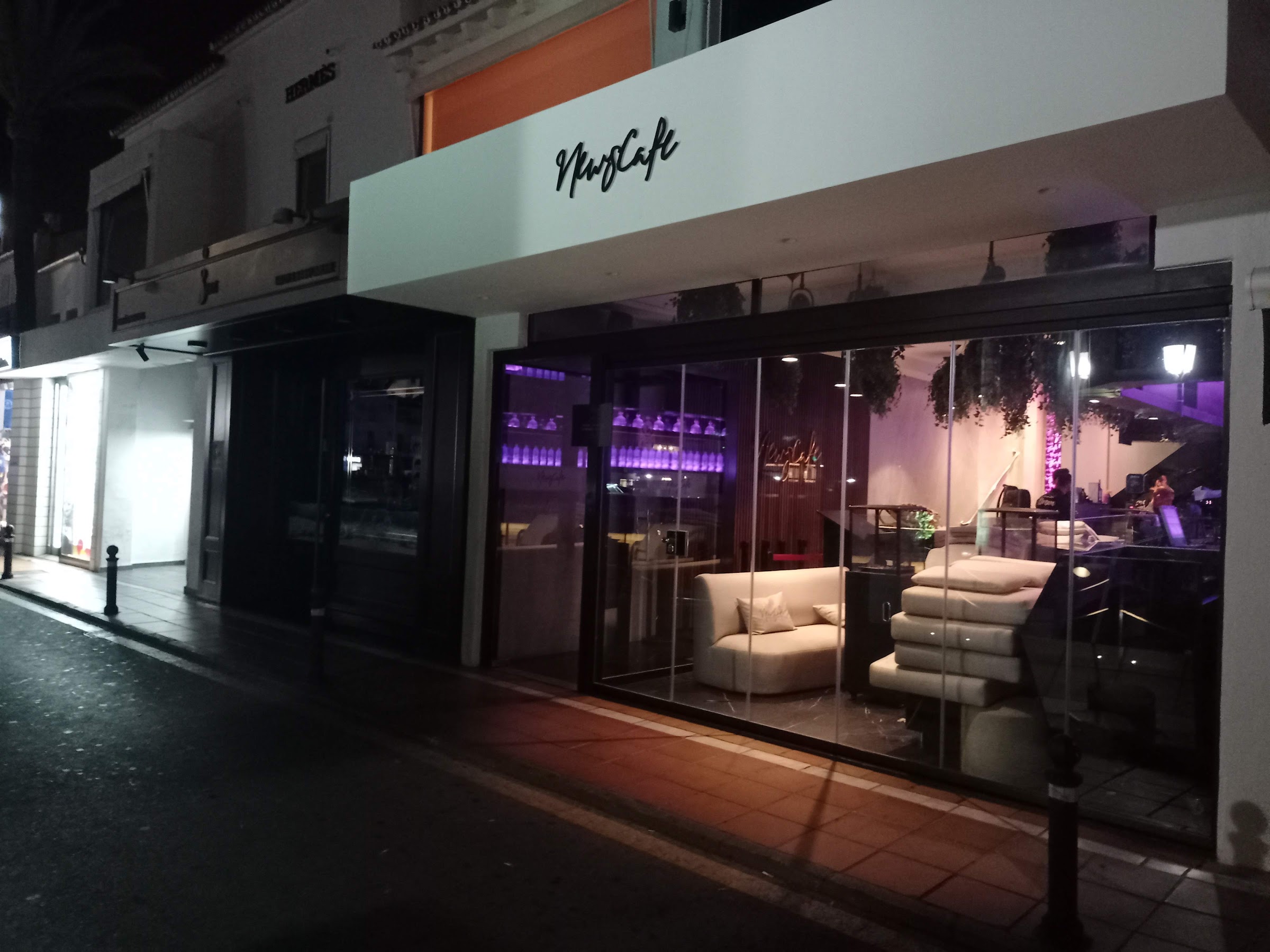 News Cafe, a bar in Marbella, Spain — photo 4