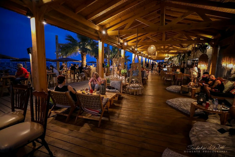 Nusa Beach Bar