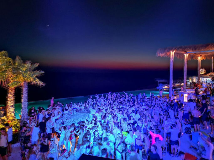 Pathos Club