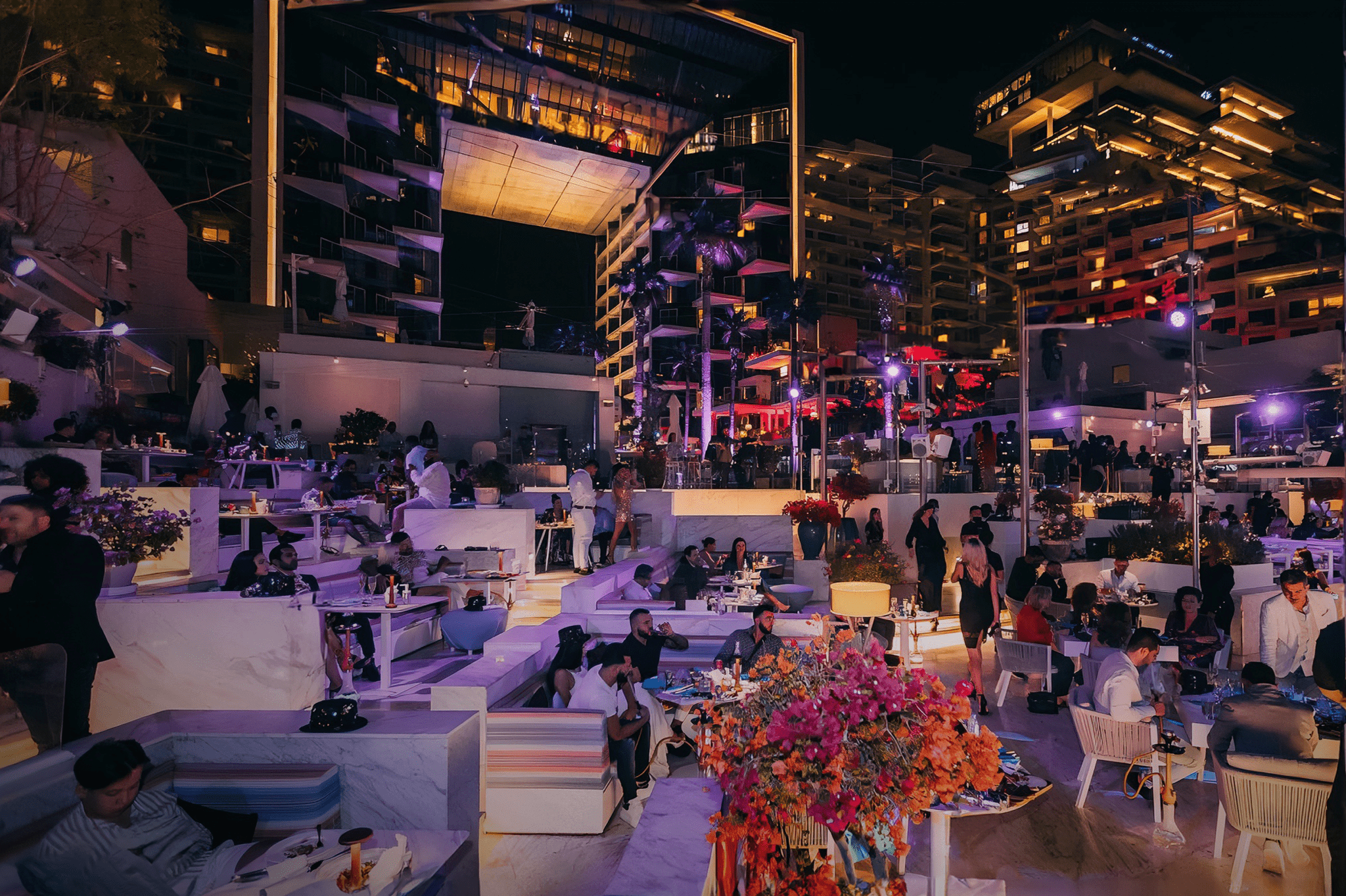 Praia at FIVE, a beach club in Dubai, UAE — photo 5