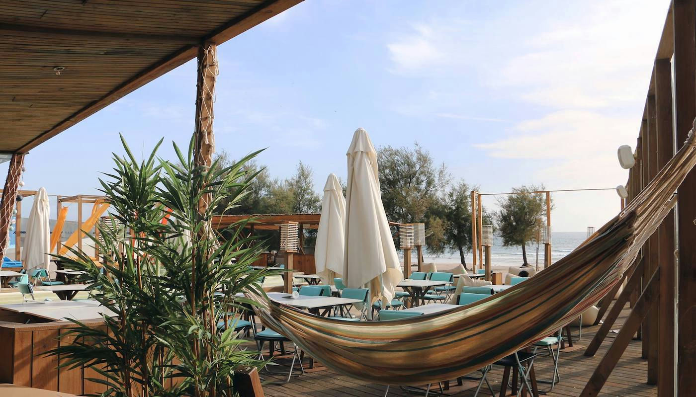 Sandhouse Pool Deck & Beach Lounge